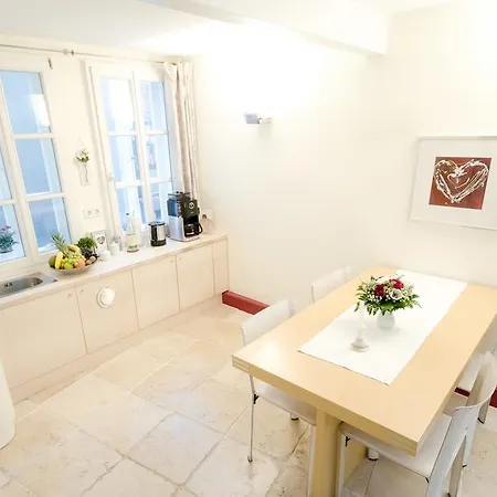 Romantisches Haus Im Schnoor Holiday home *